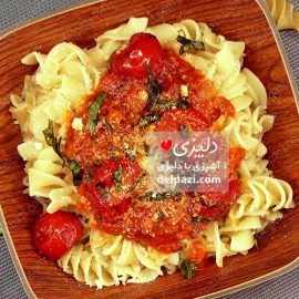 طرز تهیه پاستا با سس گوجه فرنگی و ریحان