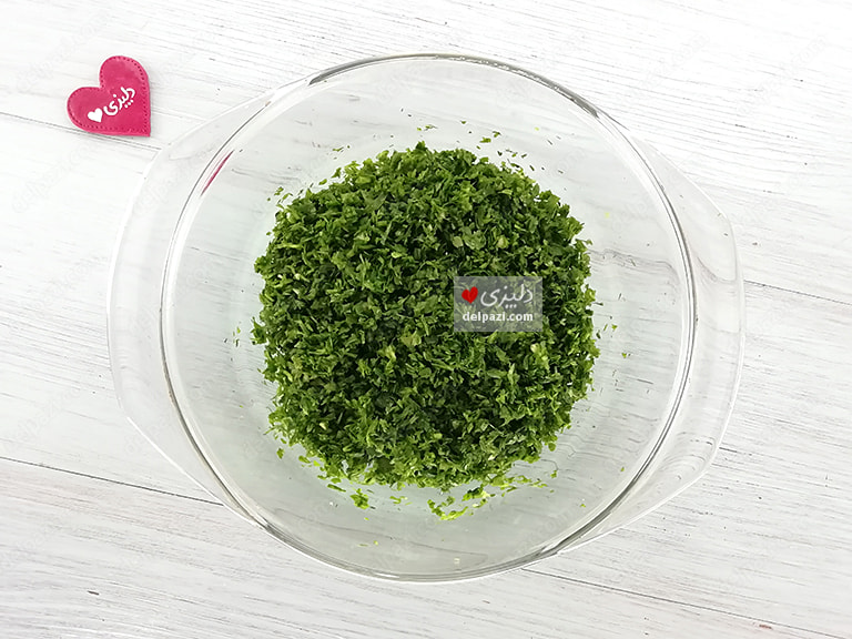 میزان یا اندازه خرد کردن سبزی برای کوکو سبزی